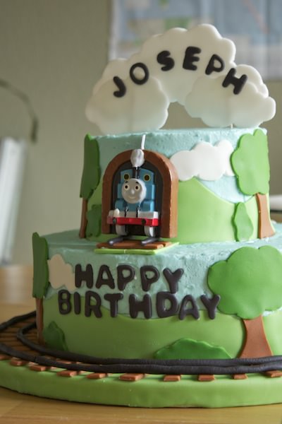 CountryCleaver.com Thomas the Tank Engine Cake