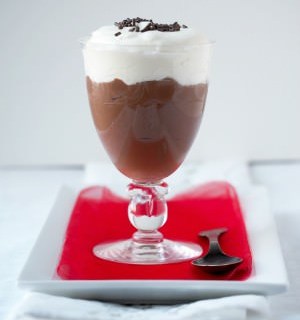 Greek yogurt chocolate pudding is a smooth and creamy, rich chocolate pudding, made from scratch. With Greek yogurt added for a healthy punch, it's a sweet treat you can feel good about indulging in. | ComfortablyDomestic.com