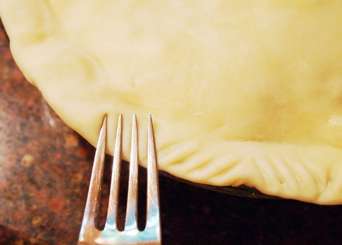 making a decorative edge around a chicken pot pie crust