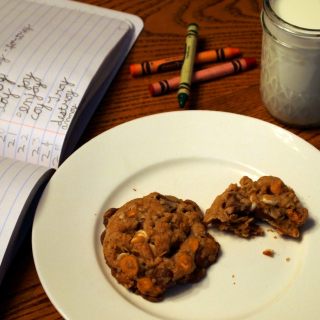 Browned butter oatmeal chippers are dense, chewy oatmeal cookies with butterscotch, milk chocolate, white chocolate and nutty undertones of browned butter. | ComfortablyDomestic.com