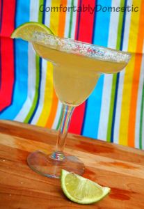 REAL Margaritas, made with homemade sour mix, are the perfect way to celebrate Cinco de Mayo. | ComfortablyDomestic.com