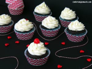 Coca Cola Cupcakes | comfortablydomestic.com