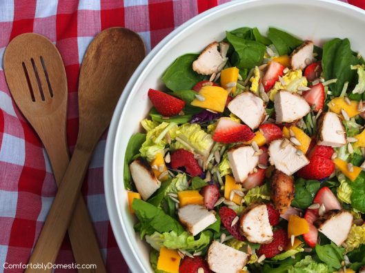 Summer Strawberry Mango Salad with Strawberry Poppyseed Vinaigrette | ComfortablyDomestic.com