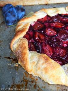 3 Ingredient Rustic Plum Tart | ComfortablyDomestic.com