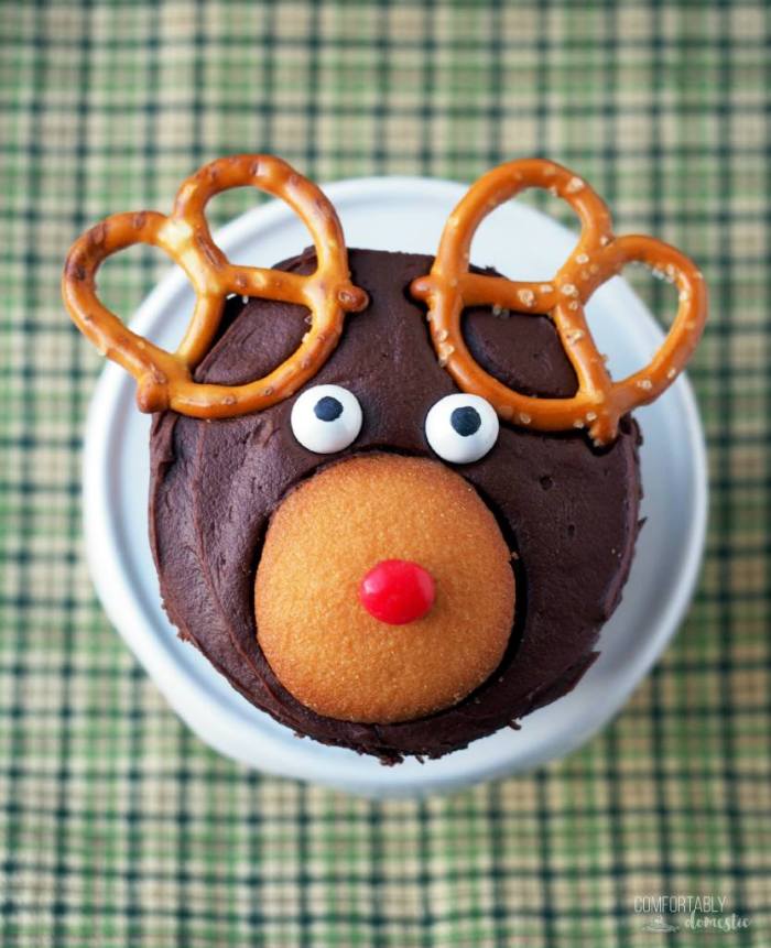 Rudolph-the-Red-Nosed-Reindeer-Cupcakes | ComfortablyDomestic.com